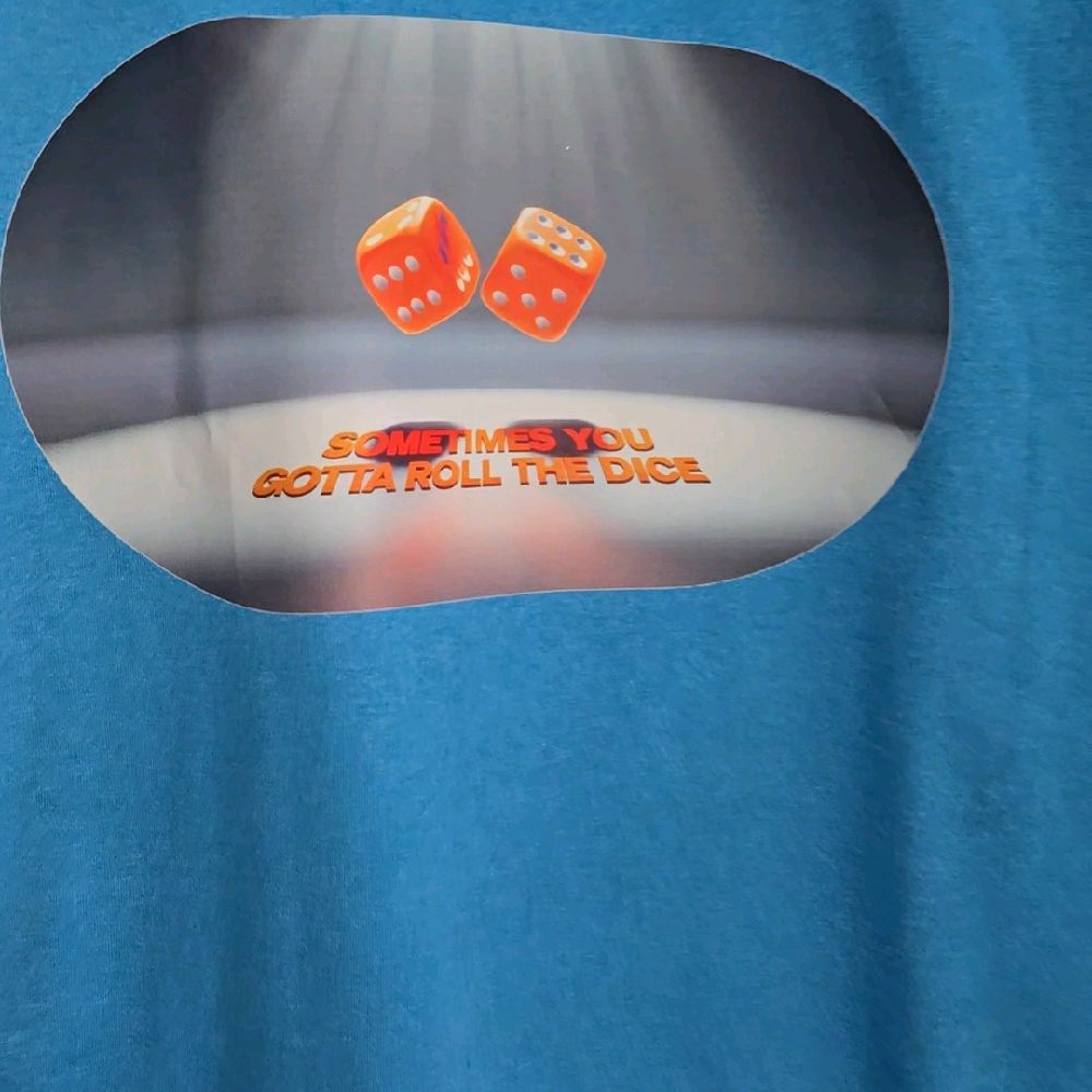 Gilden Big City T-shirt Crush your comfort Zone Sometimes you gotta roll the dice